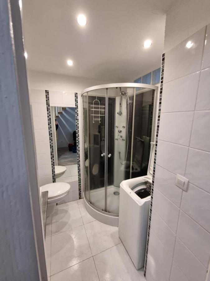 Vila T2 Chaleureux Et Fonctionnel Avec Climatisation Draguignan Exteriér fotografie